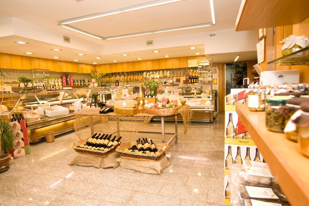 La Locanda Di Gino Sulmona Exterior foto